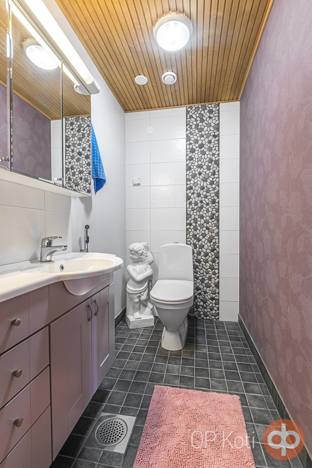 WC 2