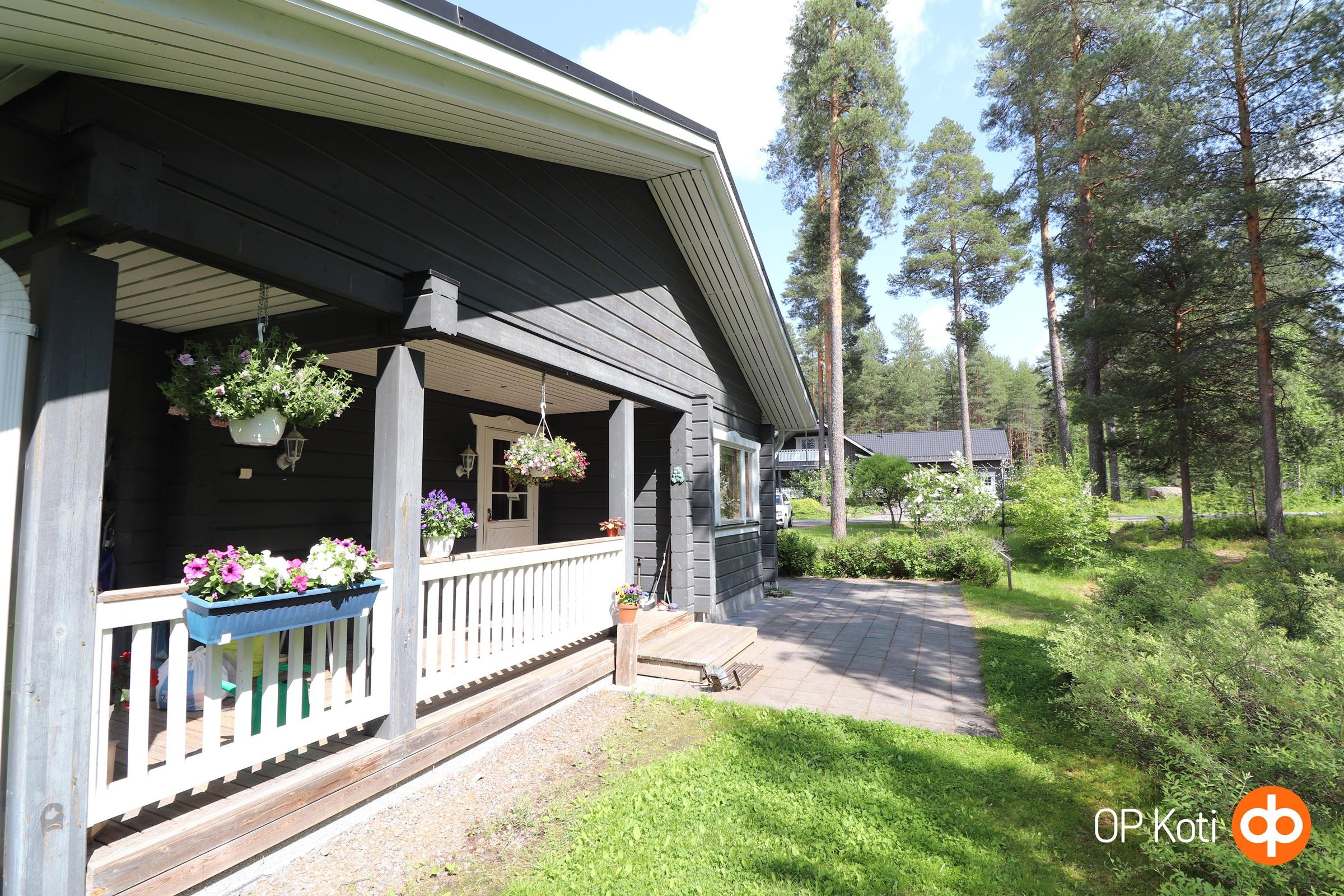 Sisäänkäynti