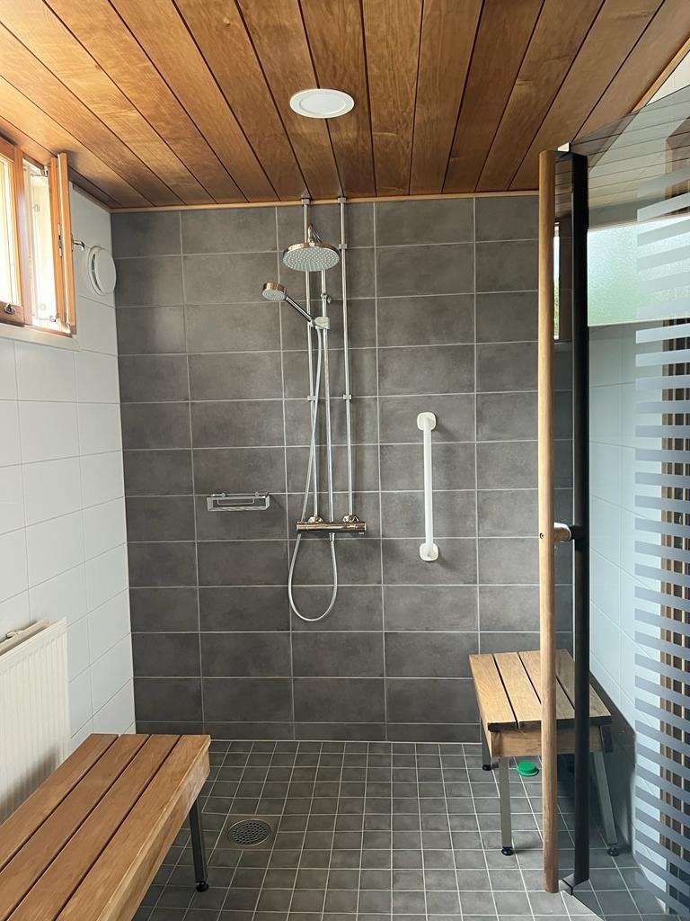 taloyhtiön uusittu sauna