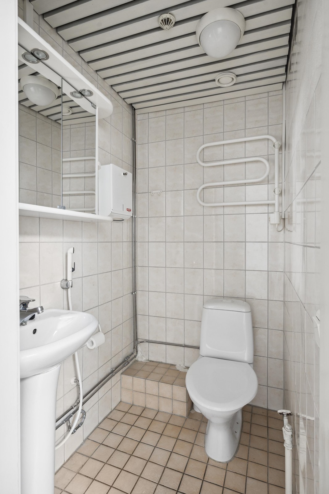 B 24, 150 m²