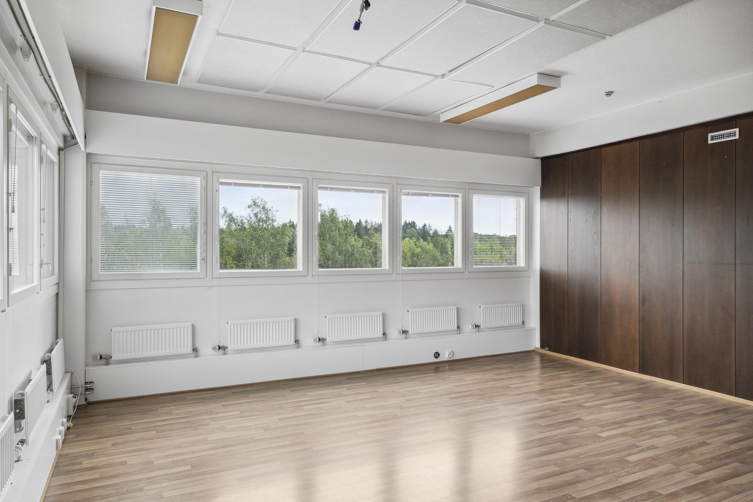 B 24, 150 m²