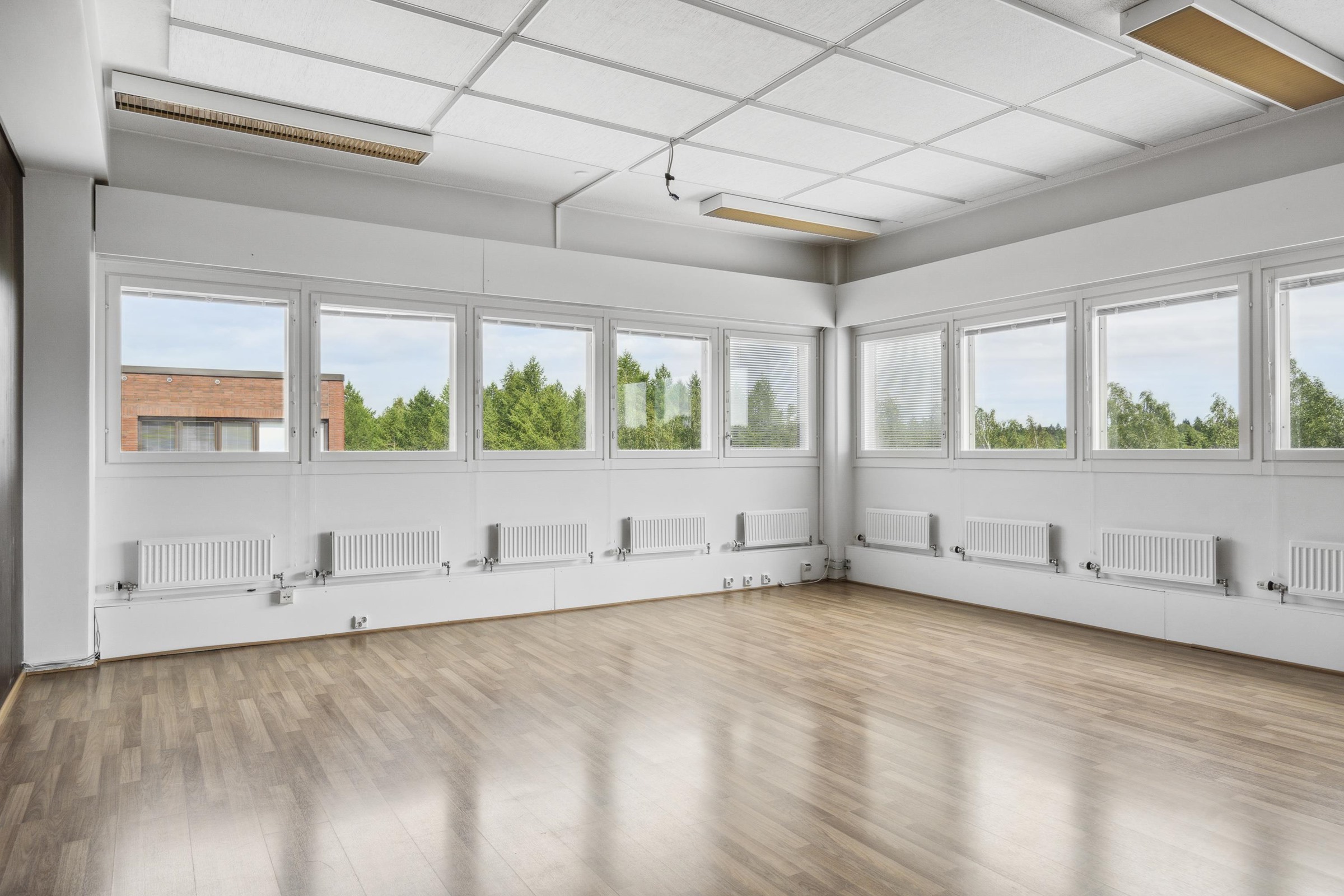 B 24, 150 m²