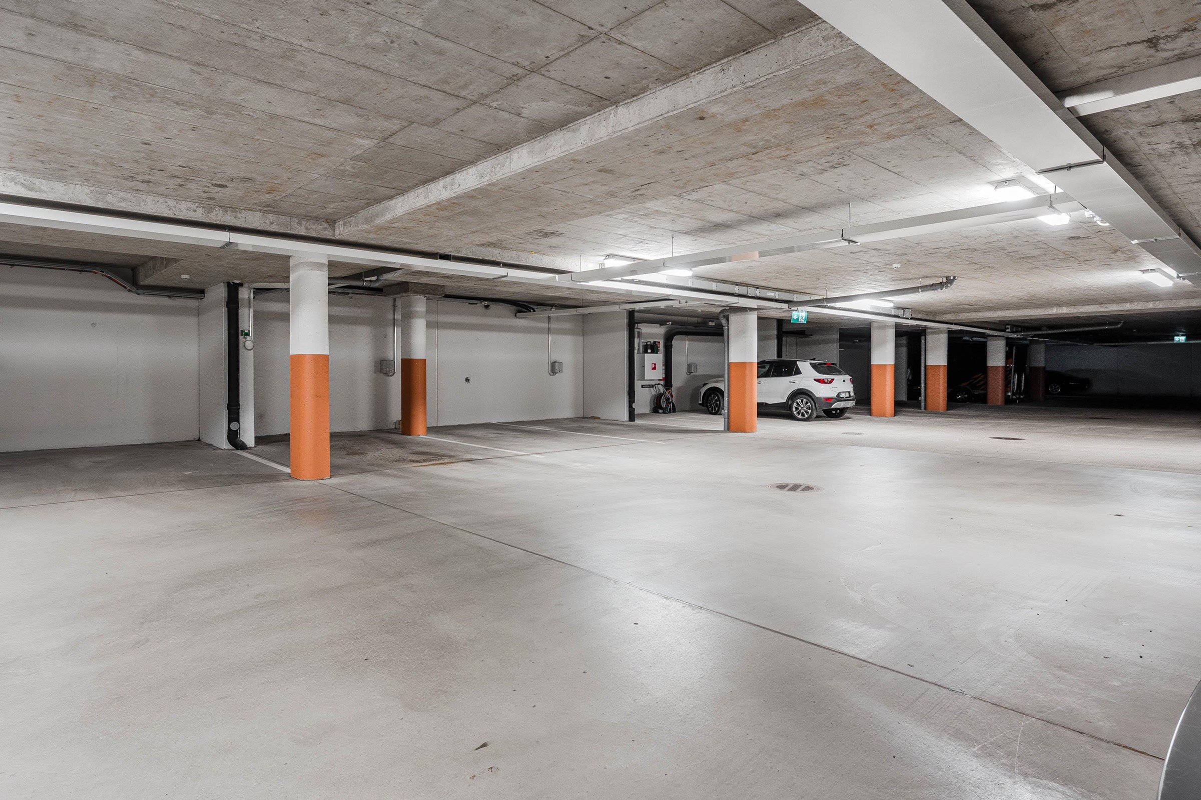 Mahdollisuus ostaa autohallipaikka