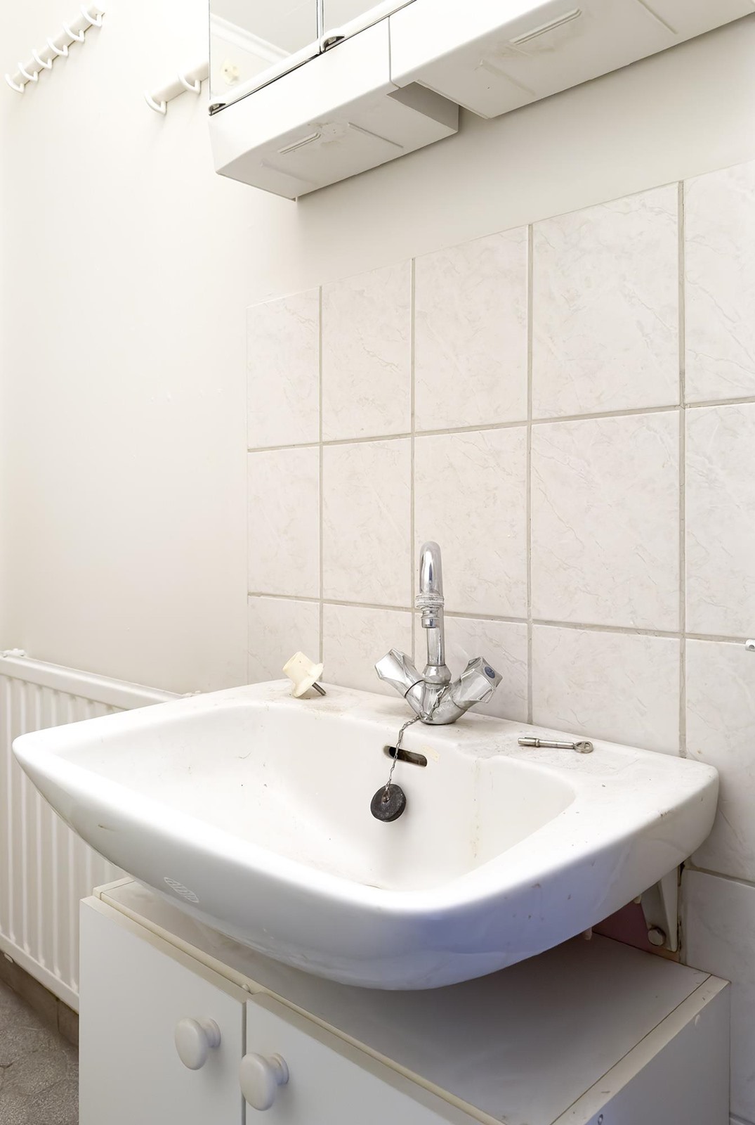 Yläkerran wc-suihku