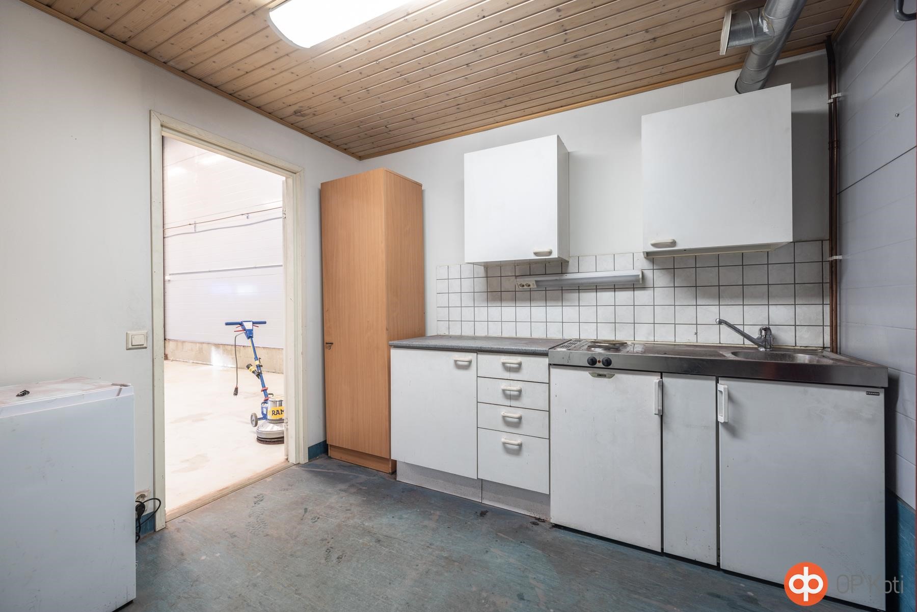 B2 keittiö
