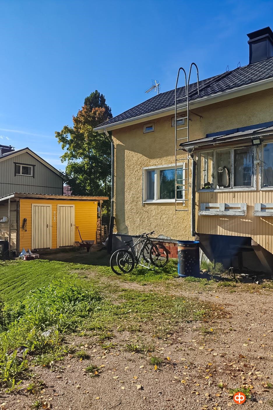 Myyjän aiemmin ottama kuva