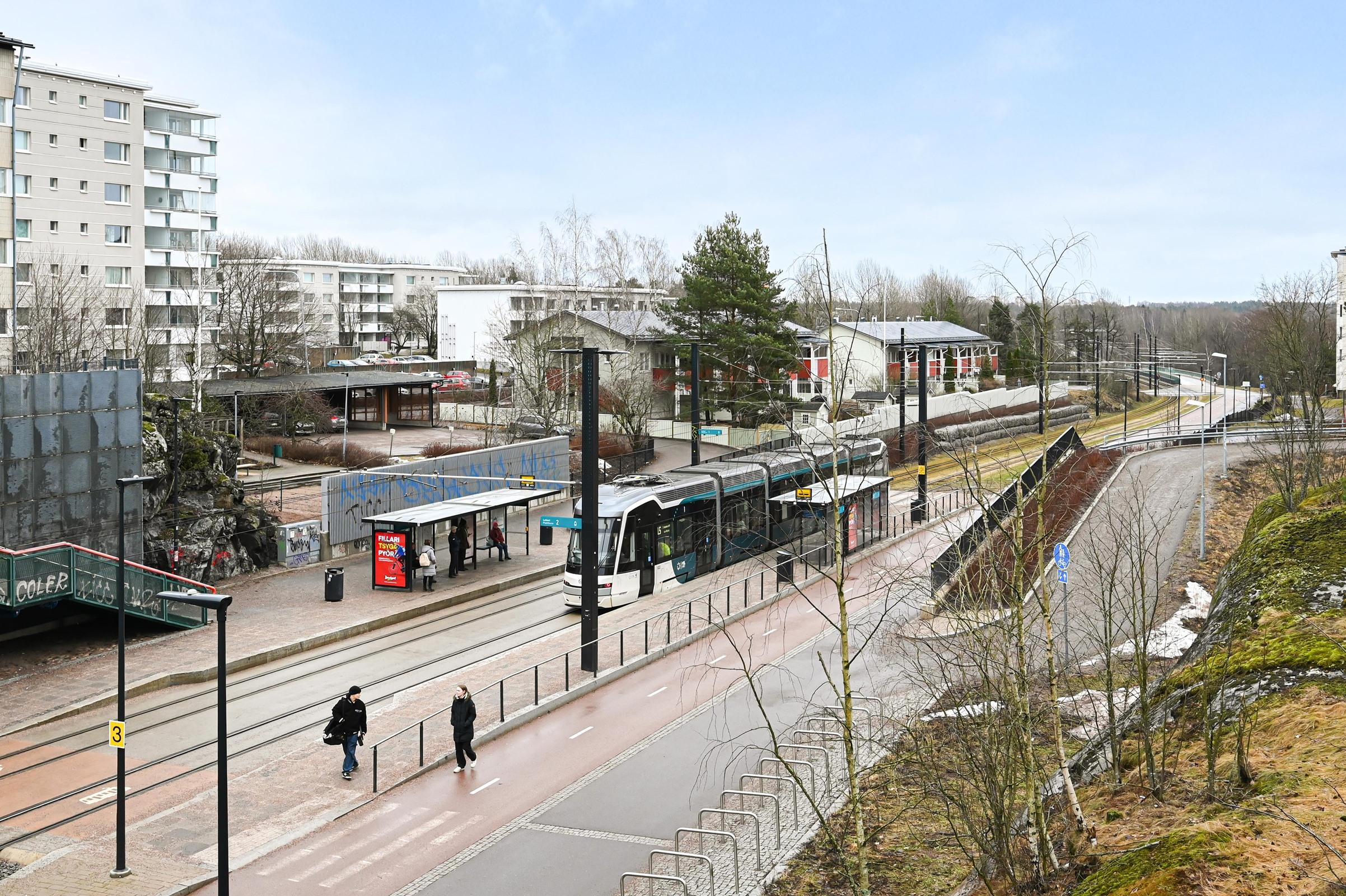 Hyvät kulkuyhteydet.