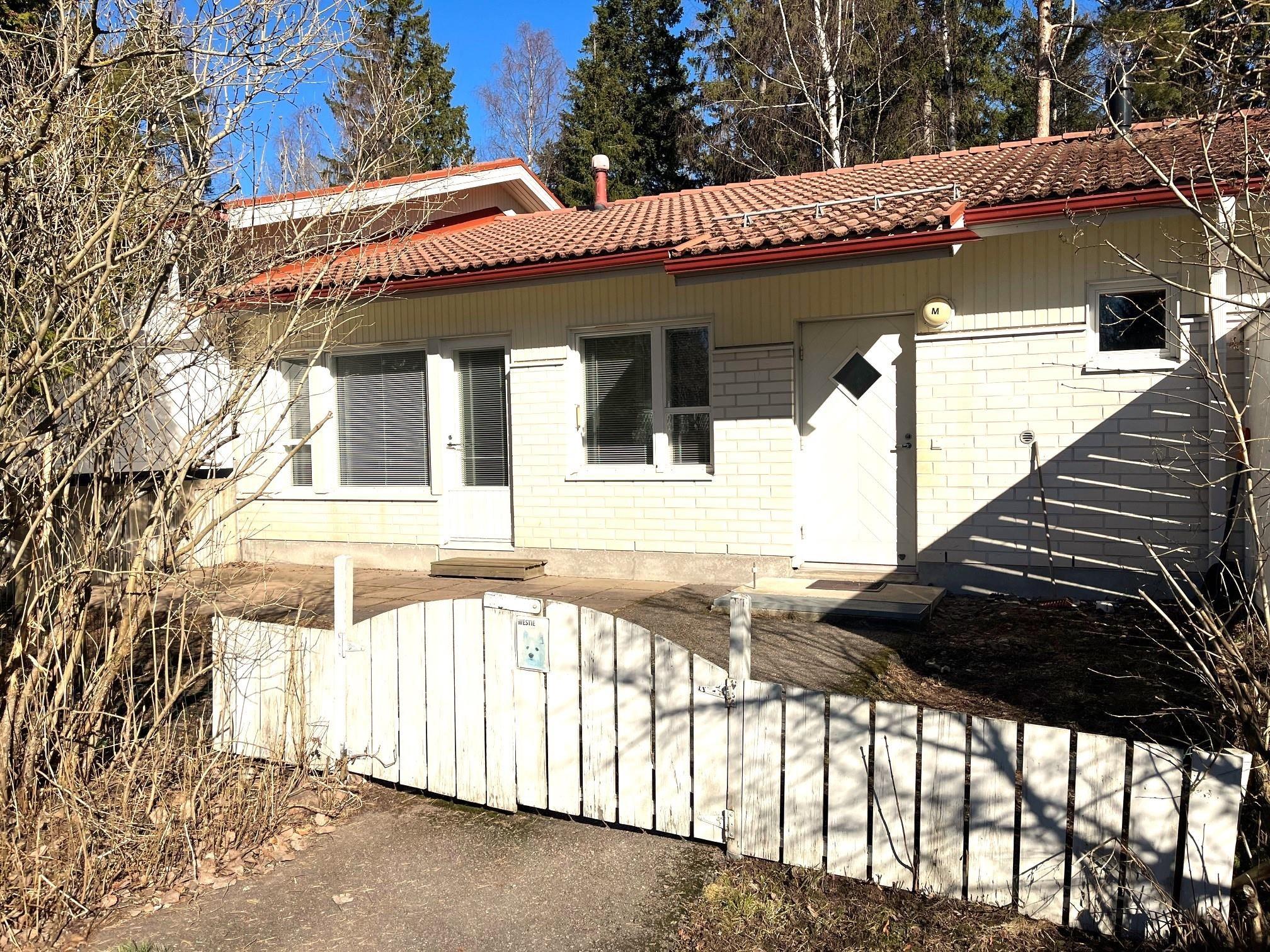 julkisivu