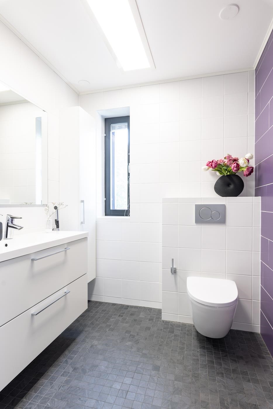 Yläkerran WC