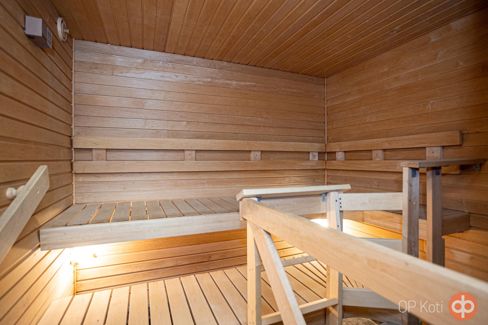 TALOYHTIÖN SAUNATILAT