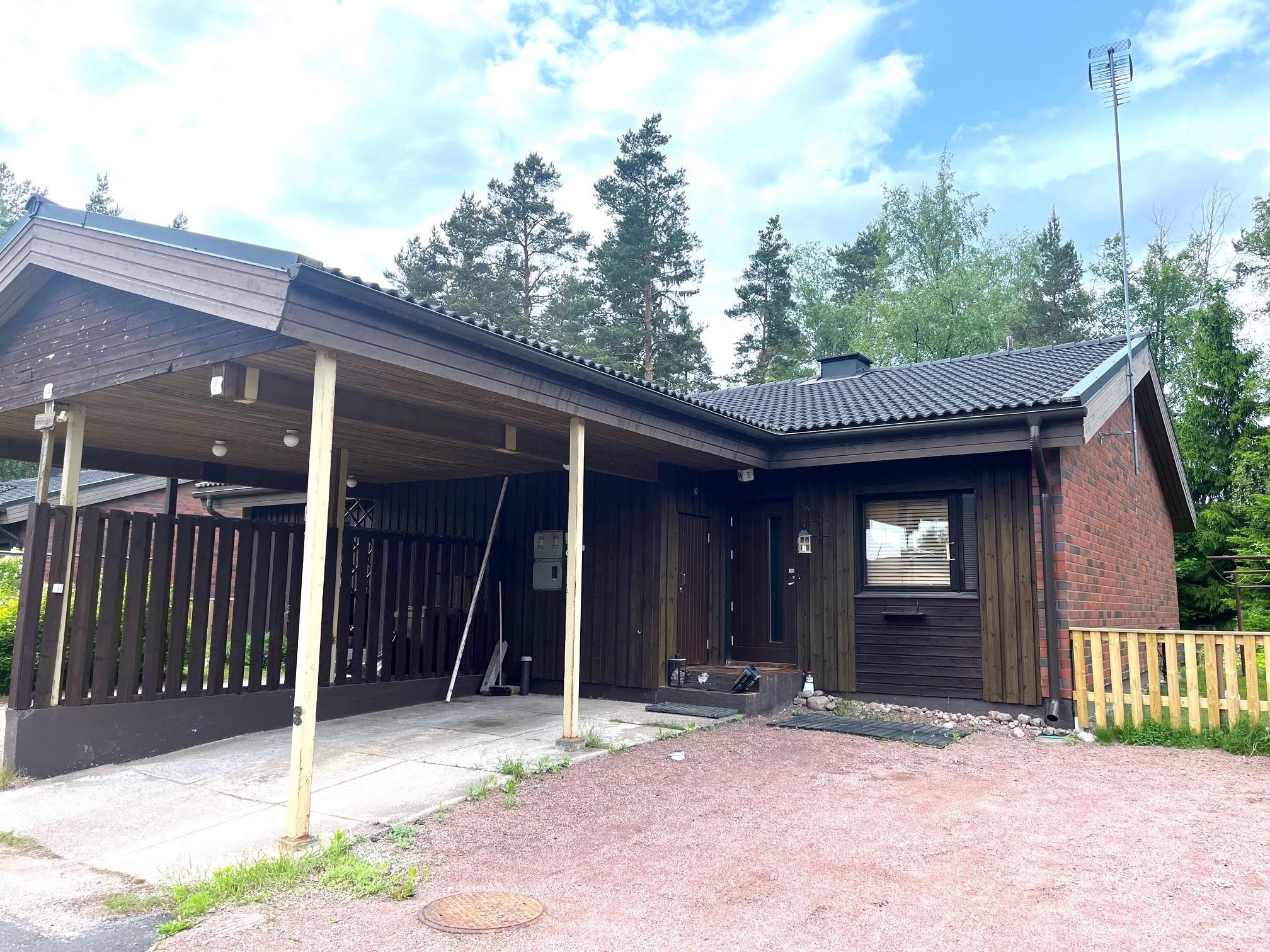 julkisivu