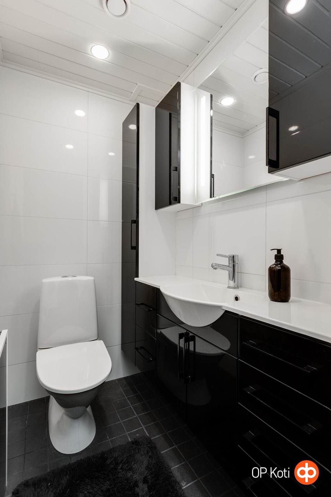 ph:n yhteydessä oleva wc