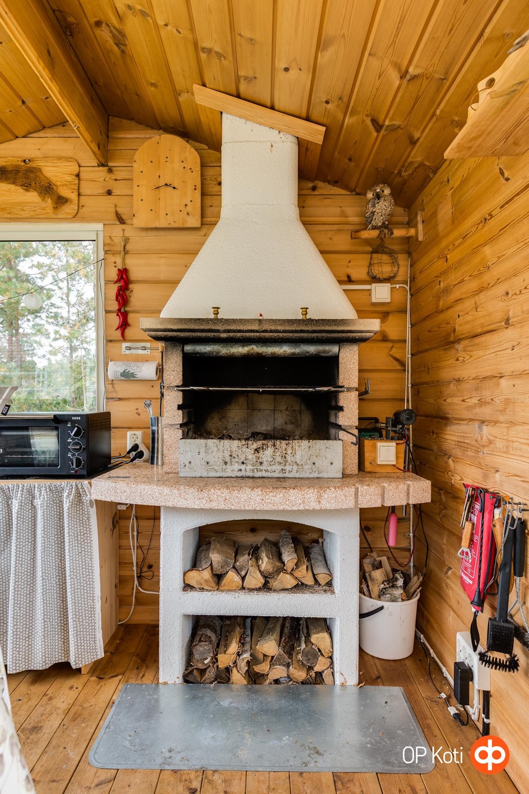 grillikatoksen tulisija