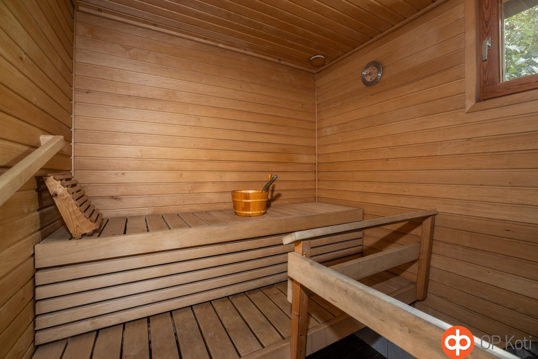 SAUNA