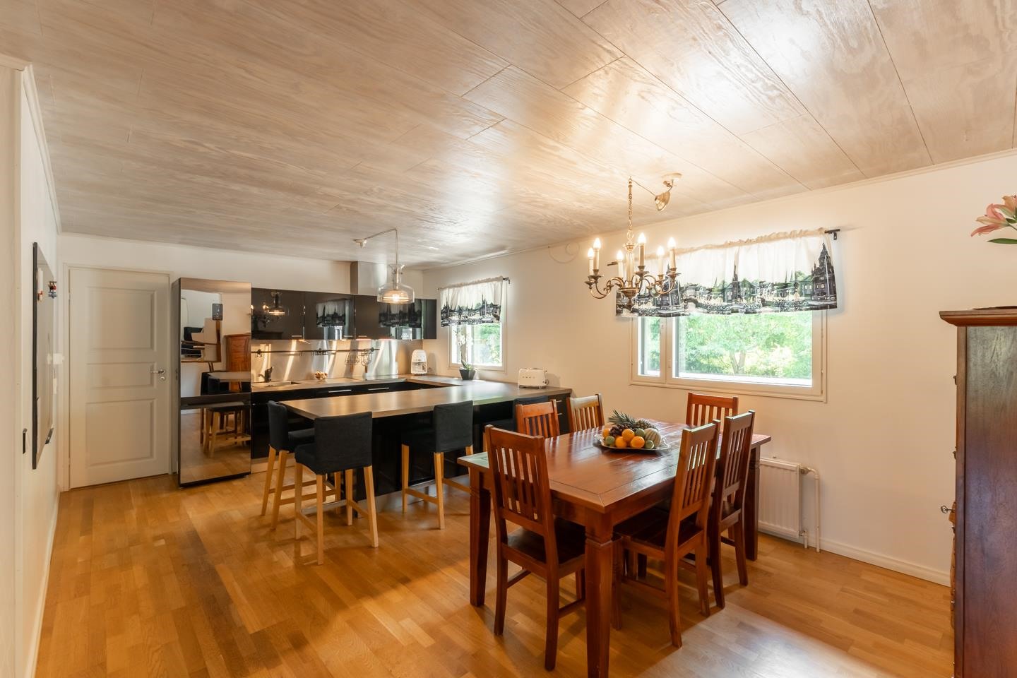 Avokeittiö - Öppet kök