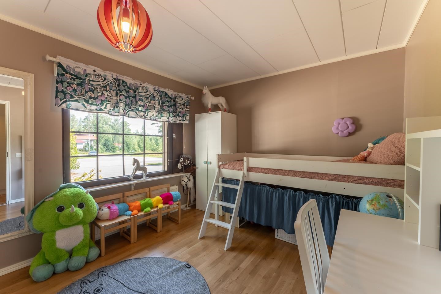 Makuuhuone  2 - Sovrum 2