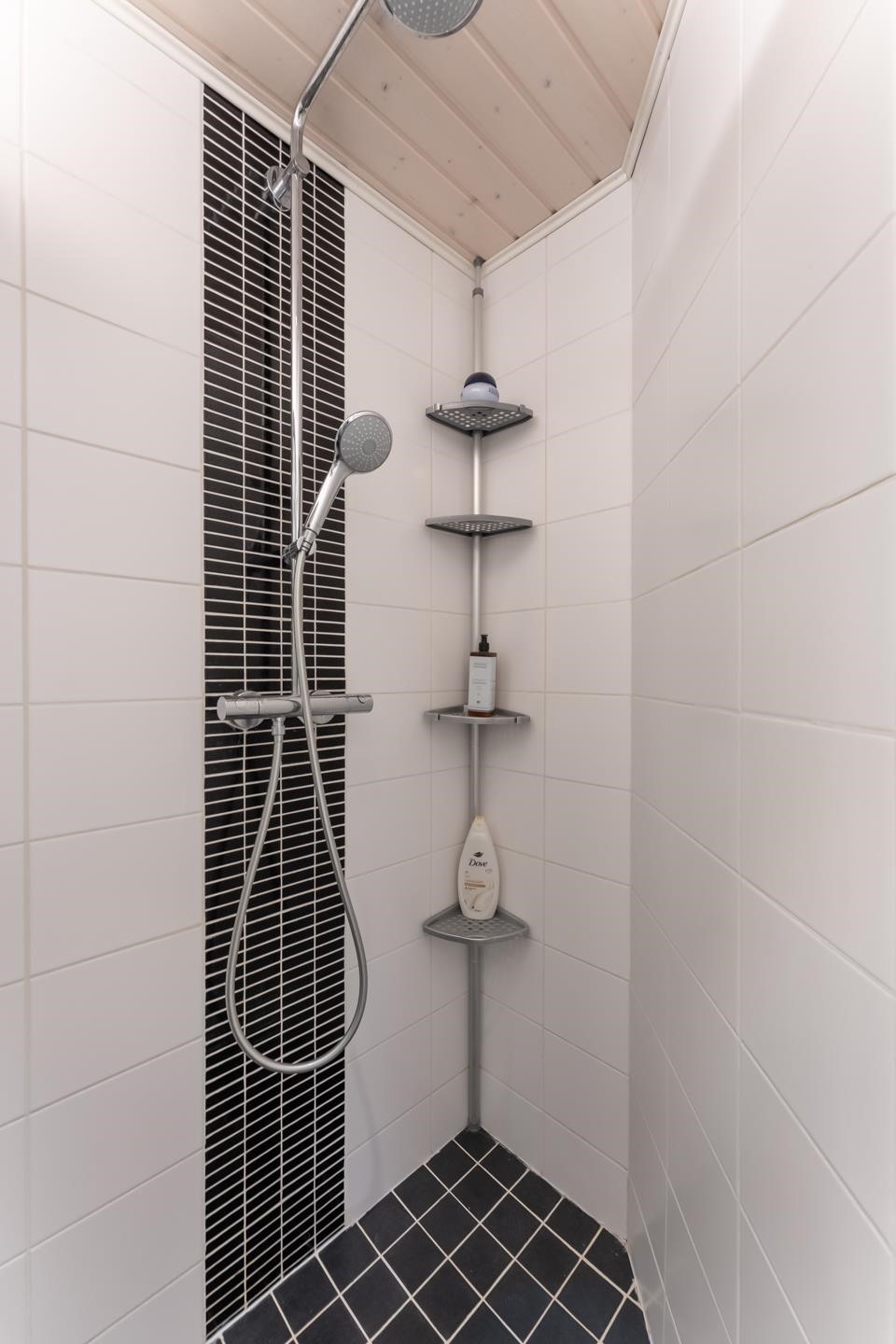 Kylpyhuone  - Badrum