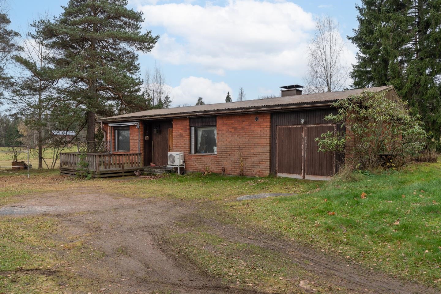 Omakotitalo / Egnahemshus