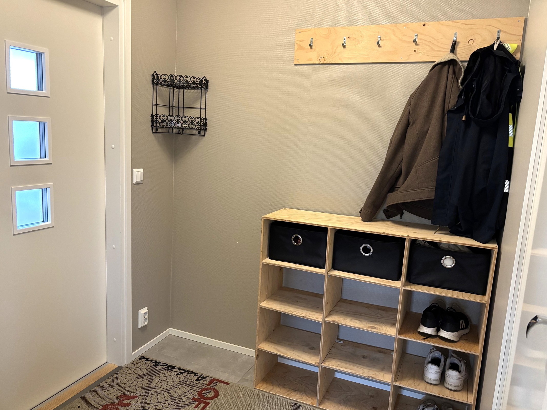 Sisäänkäynti, eteisaula