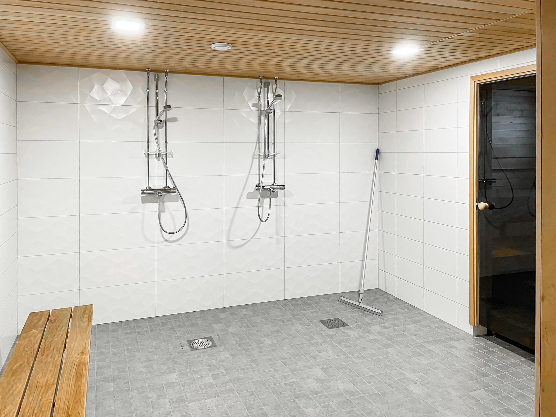 taloyhtiön pesutilat ja sauna