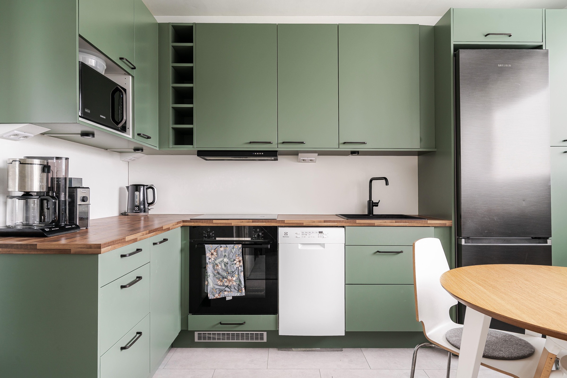 Kaunis kulmahuoneisto Myllypurossa!