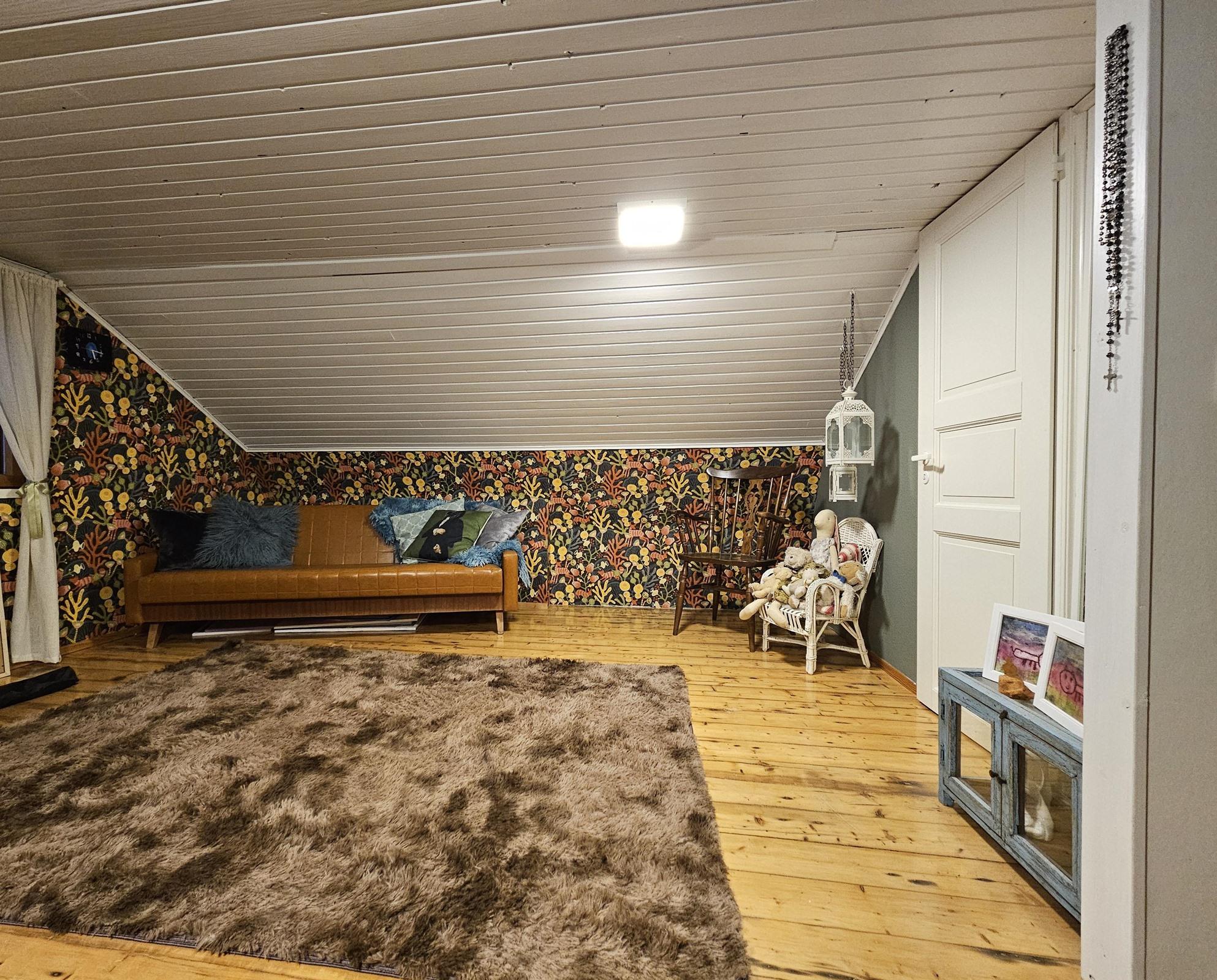 yläkerran ns. eteistila