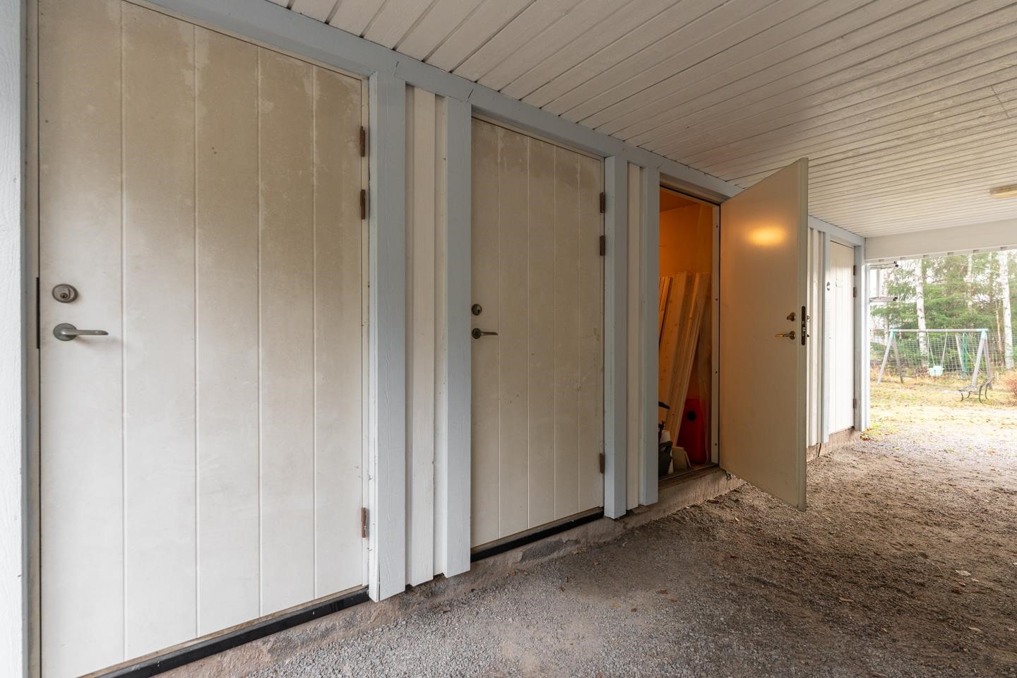 Ute förråd / Ulko varasto