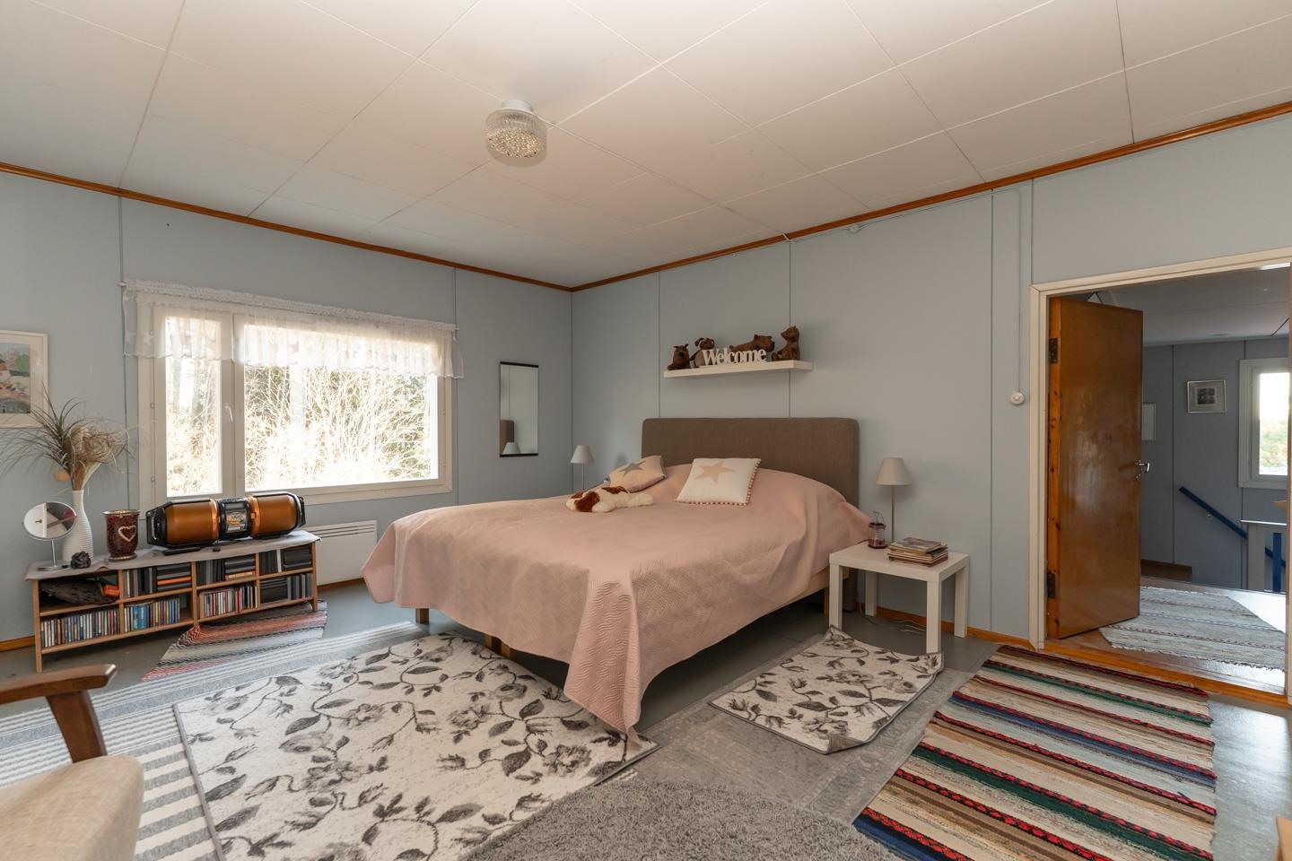 Makuuhuone 2 (vintti) - Sovrum 2 (vinden)