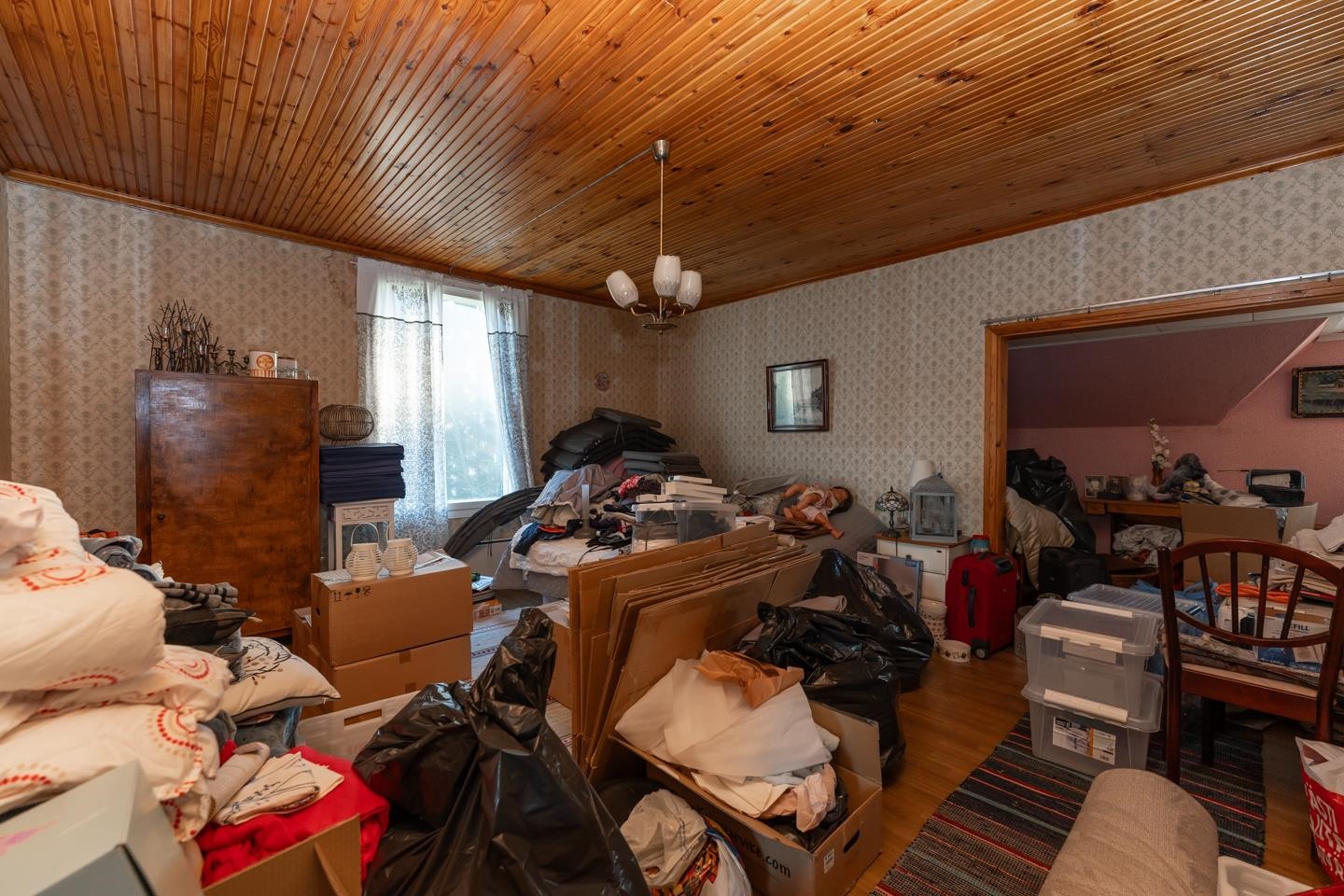 Makuuhuone 3 (vintti) - Sovrum 3 (vinden)