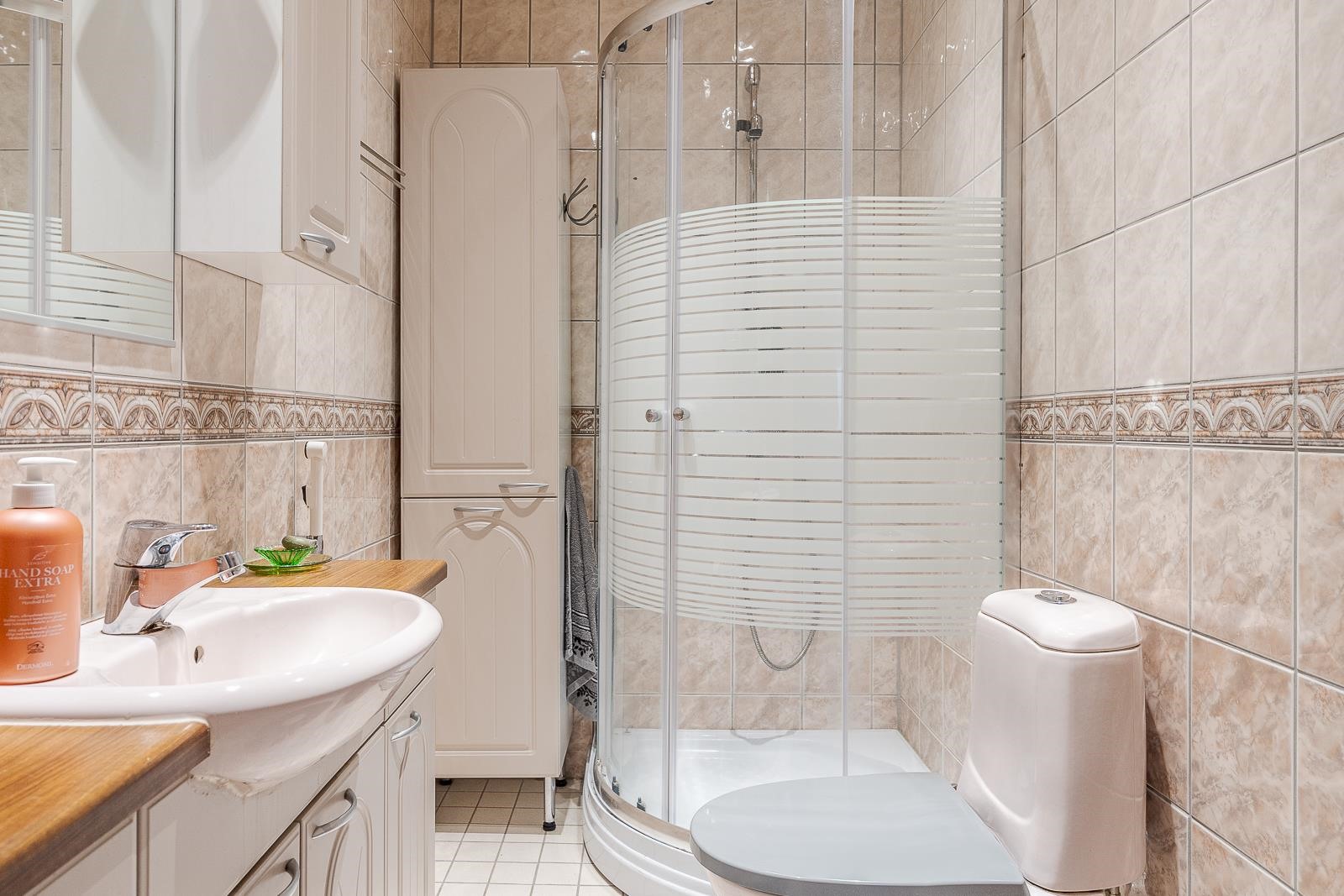 asuinkerroksen kph ja wc