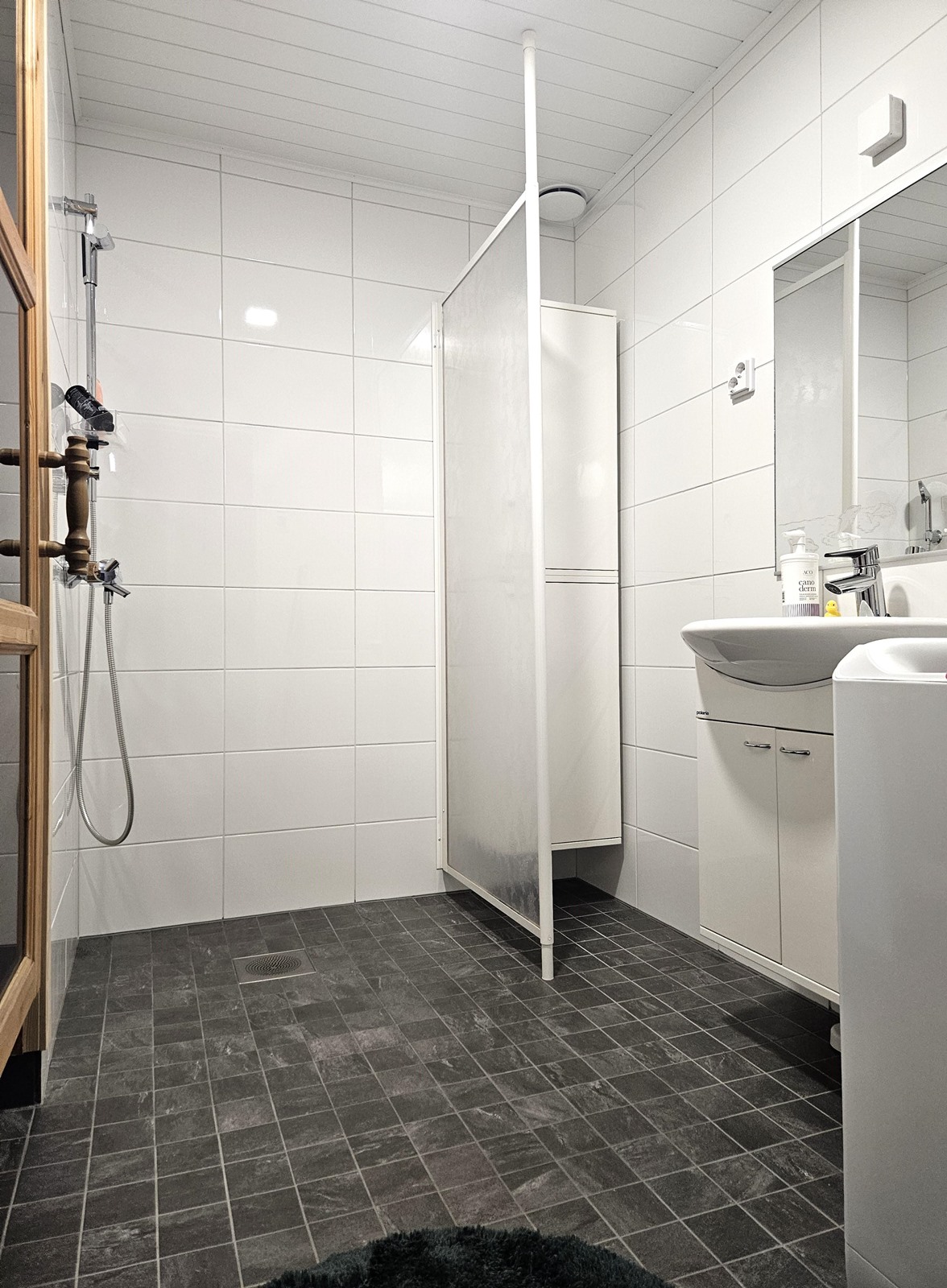 saneerattu kylpyhuone