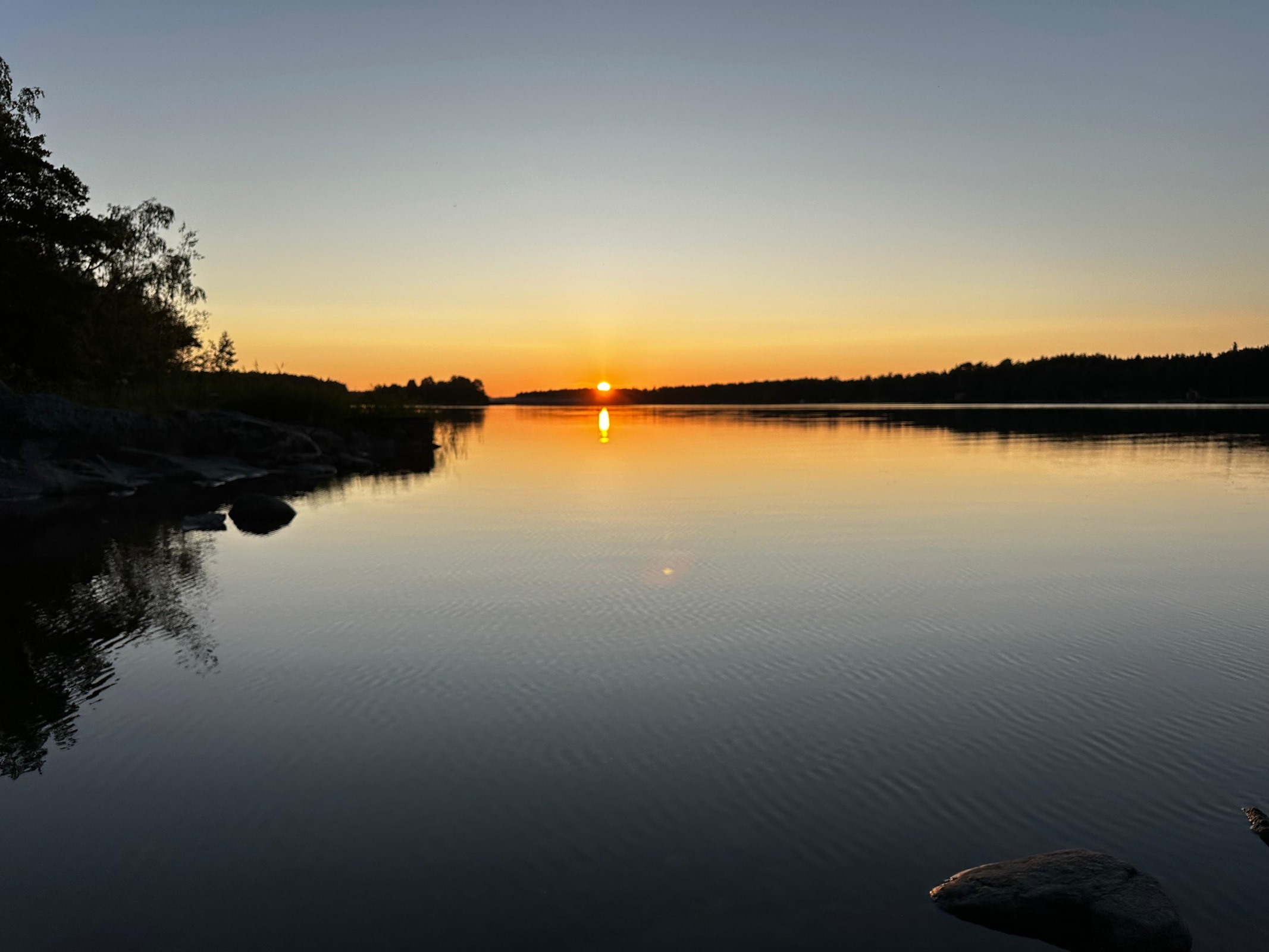 Kuva läheiseltä hiekkarannalta