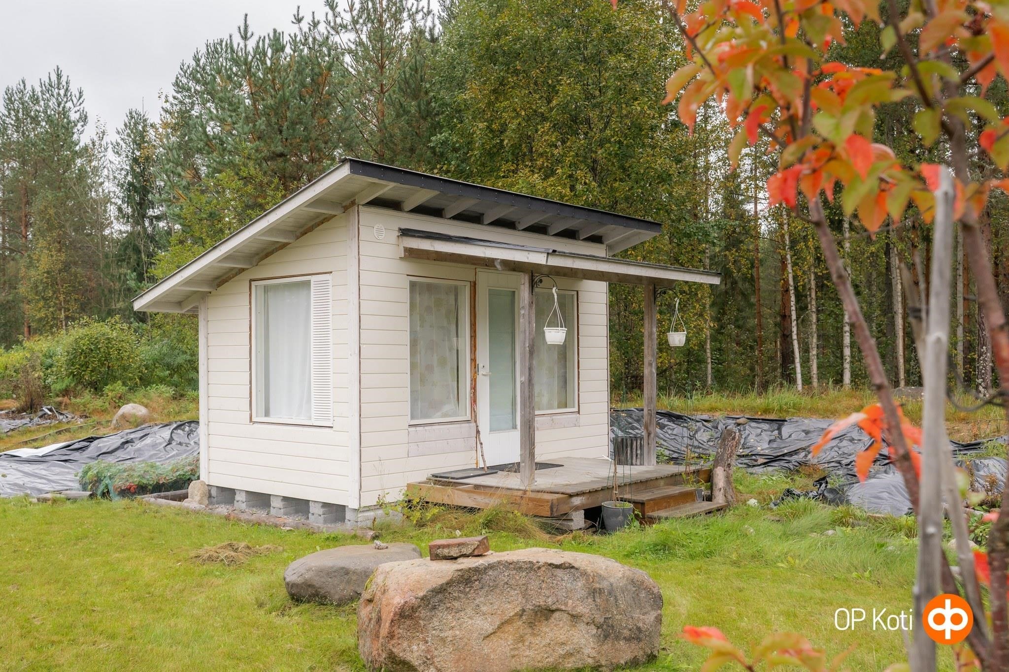 Leikkimökki/vierasmaja