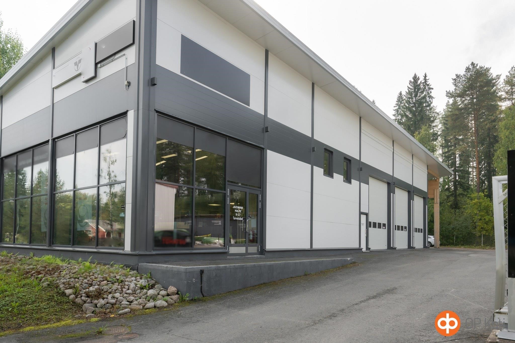 myymälärak julkisivu