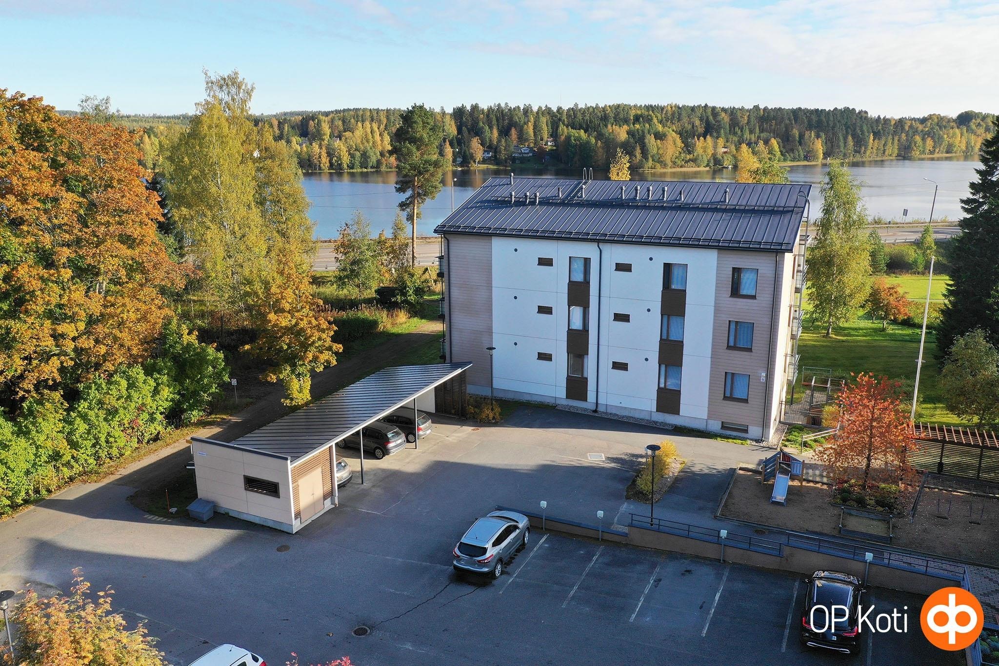 Julkisivu