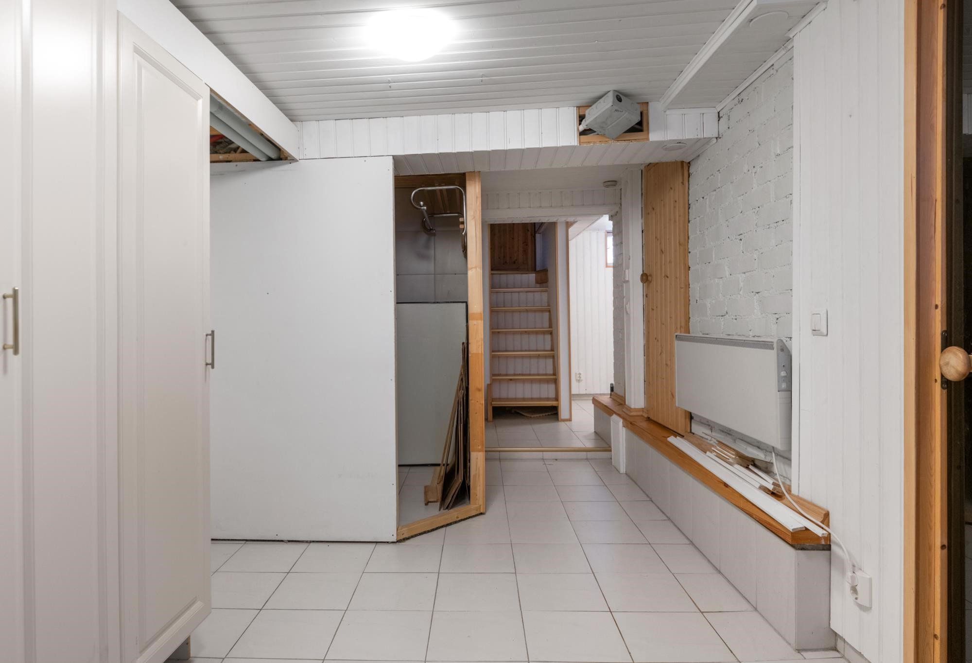 suurempi askarteluhuone