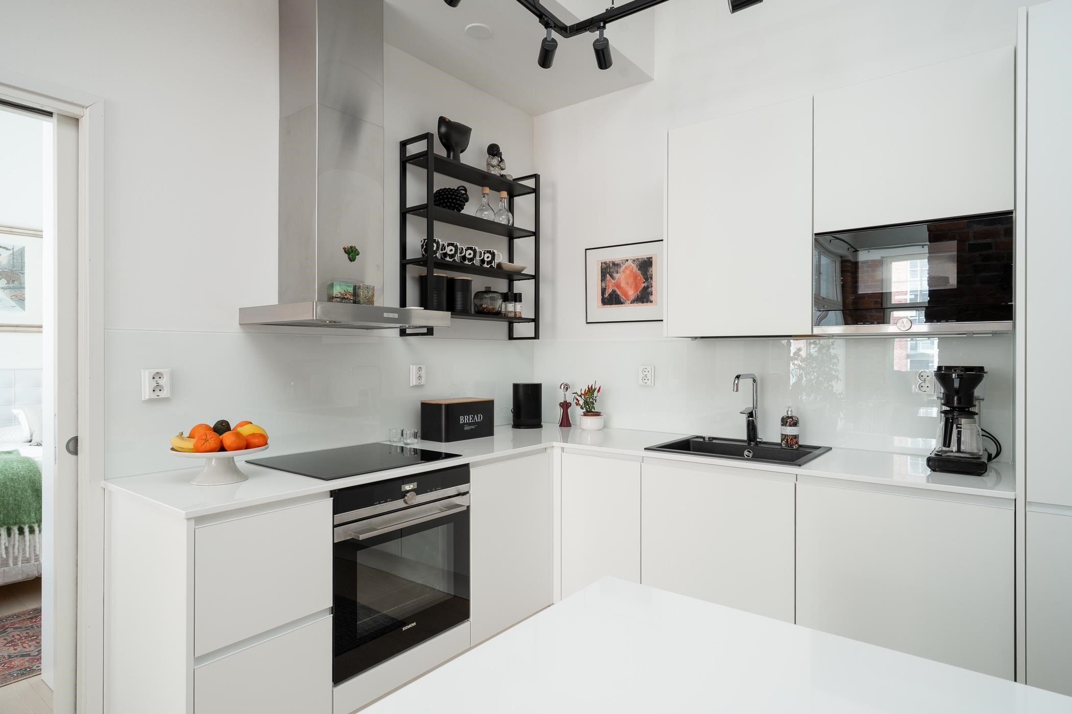 Laadukkaat keittiökoneet ja -kalusteet