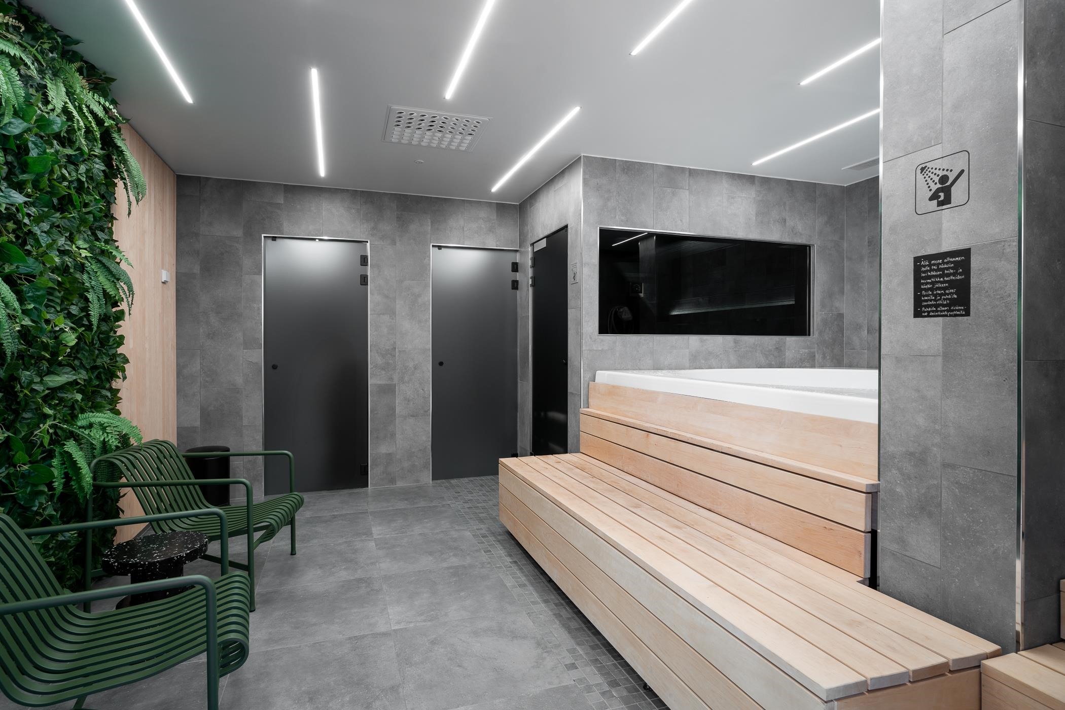 Upea Spa-osasto kuntosalin yhteydessä