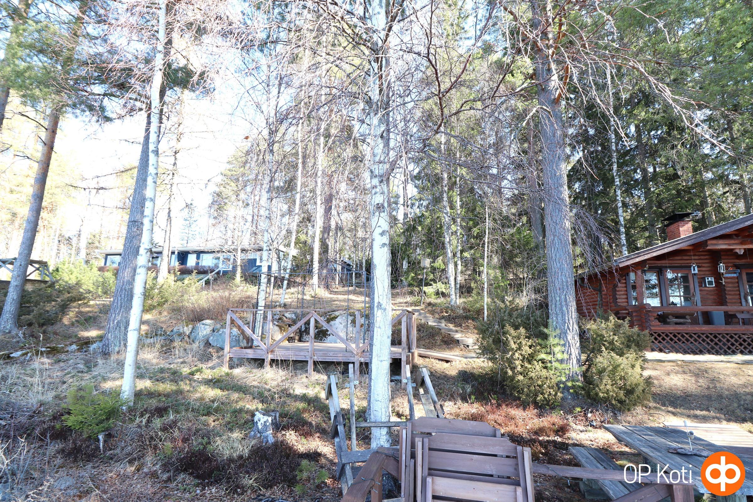 Julkisivu rannasta