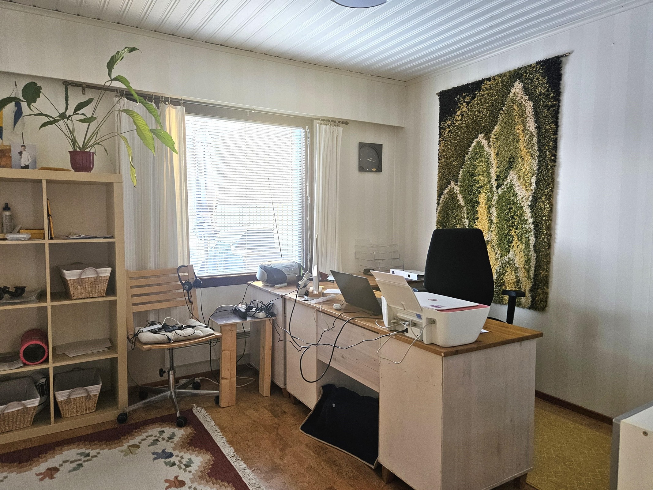 makuuhuone, joka yhteydessä keittiöön