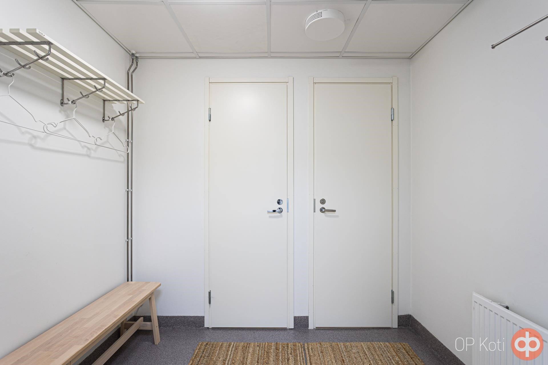 Pukuhuoneet/wc/suihku