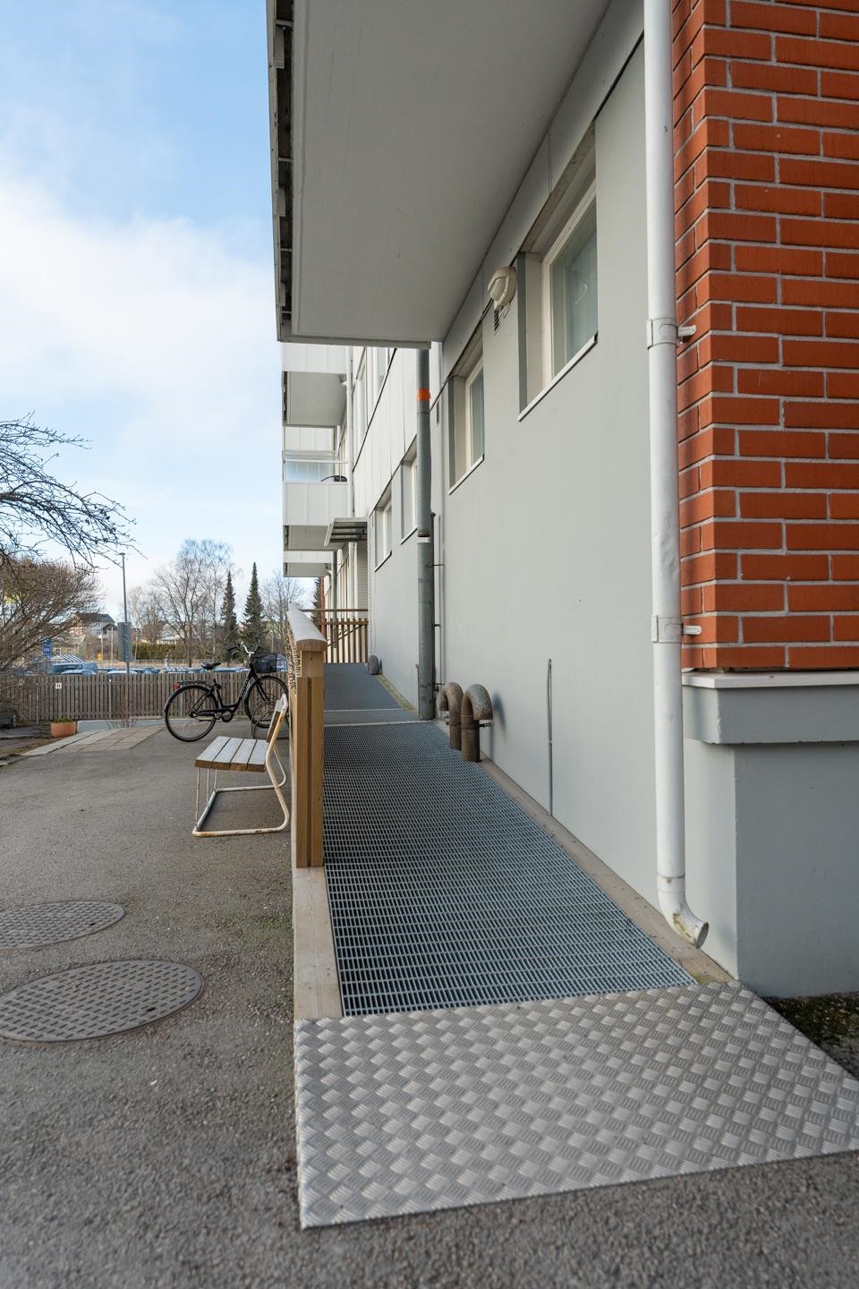 Ramp till dörren / Ramppi ovelle