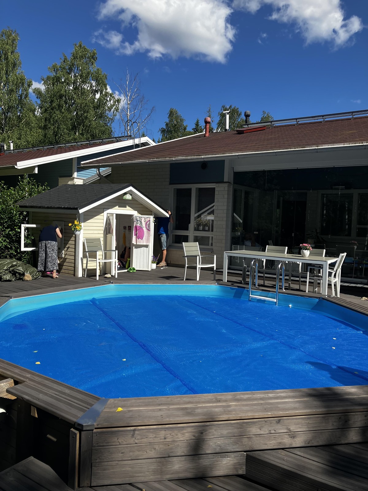 myyjän kuvia kesältä