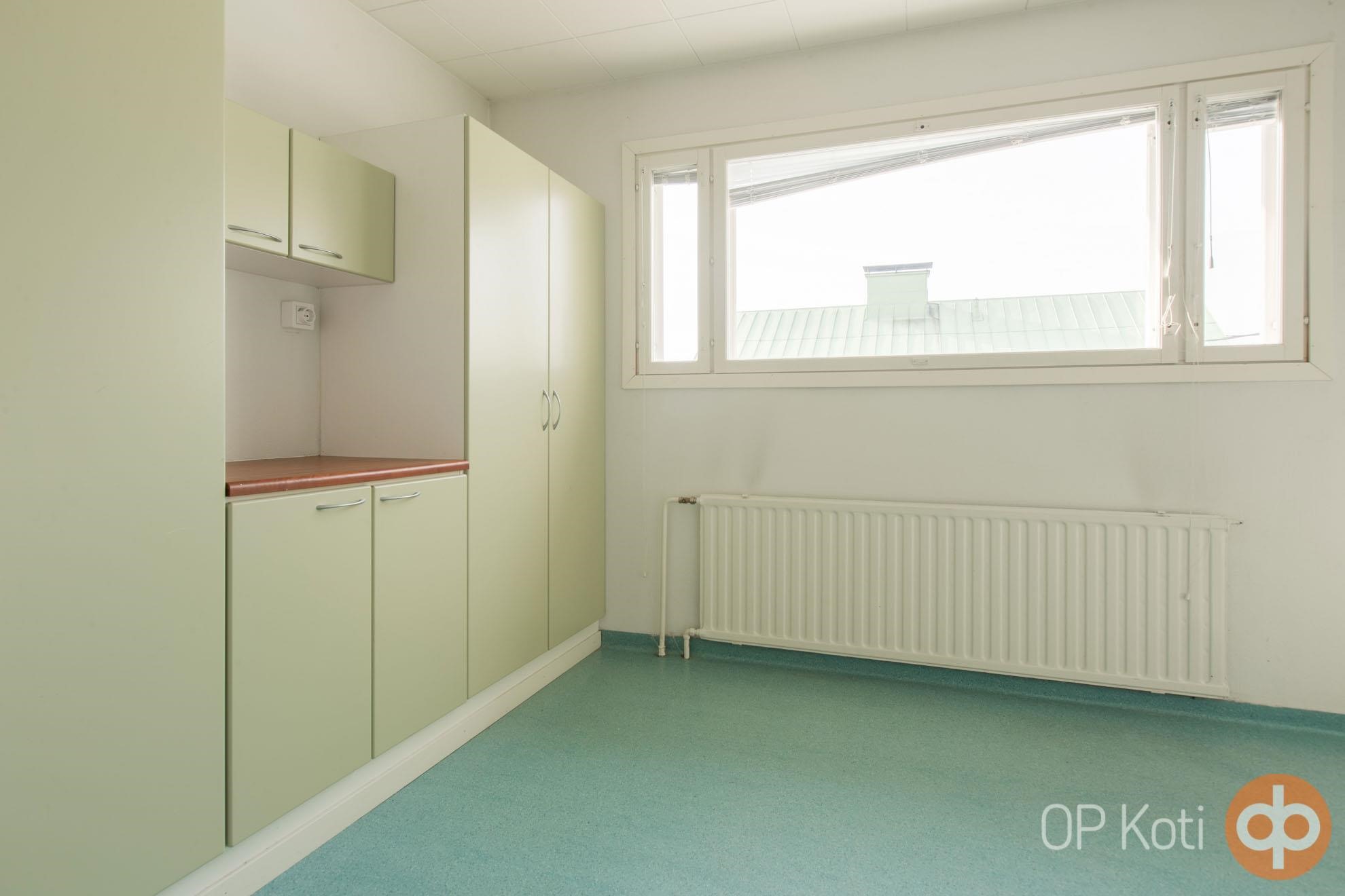 Yläkerran kodinhoitohuone