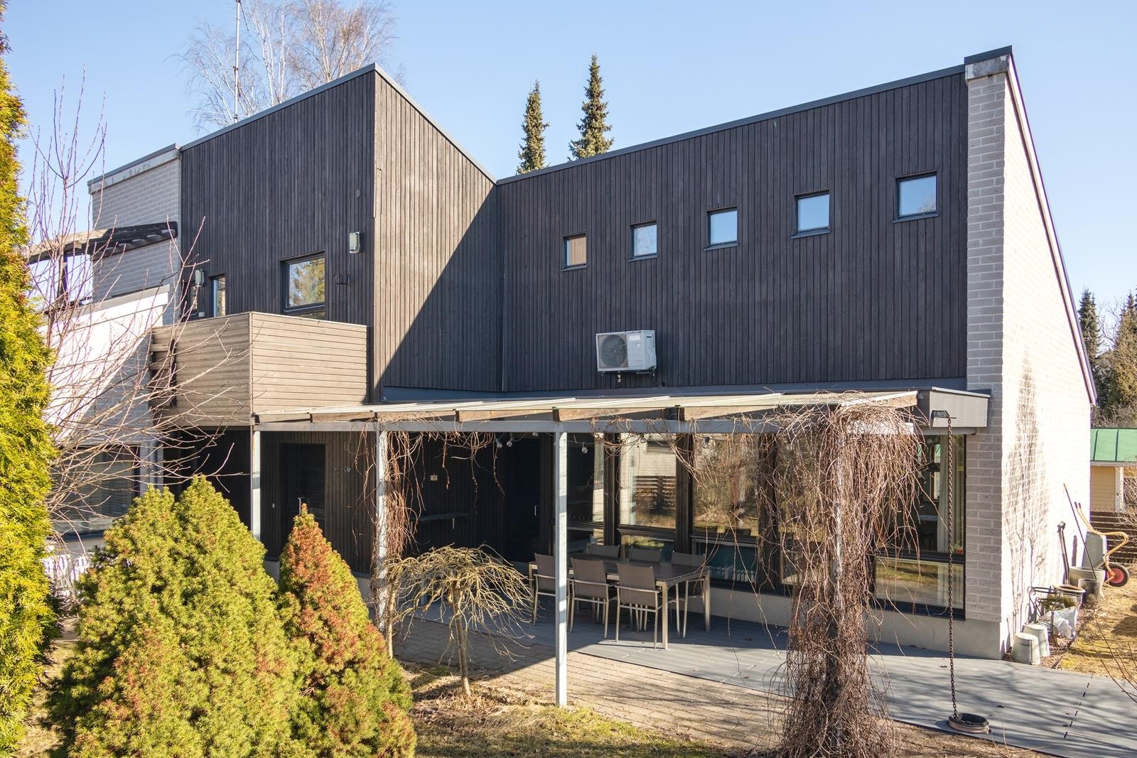 julkisivu