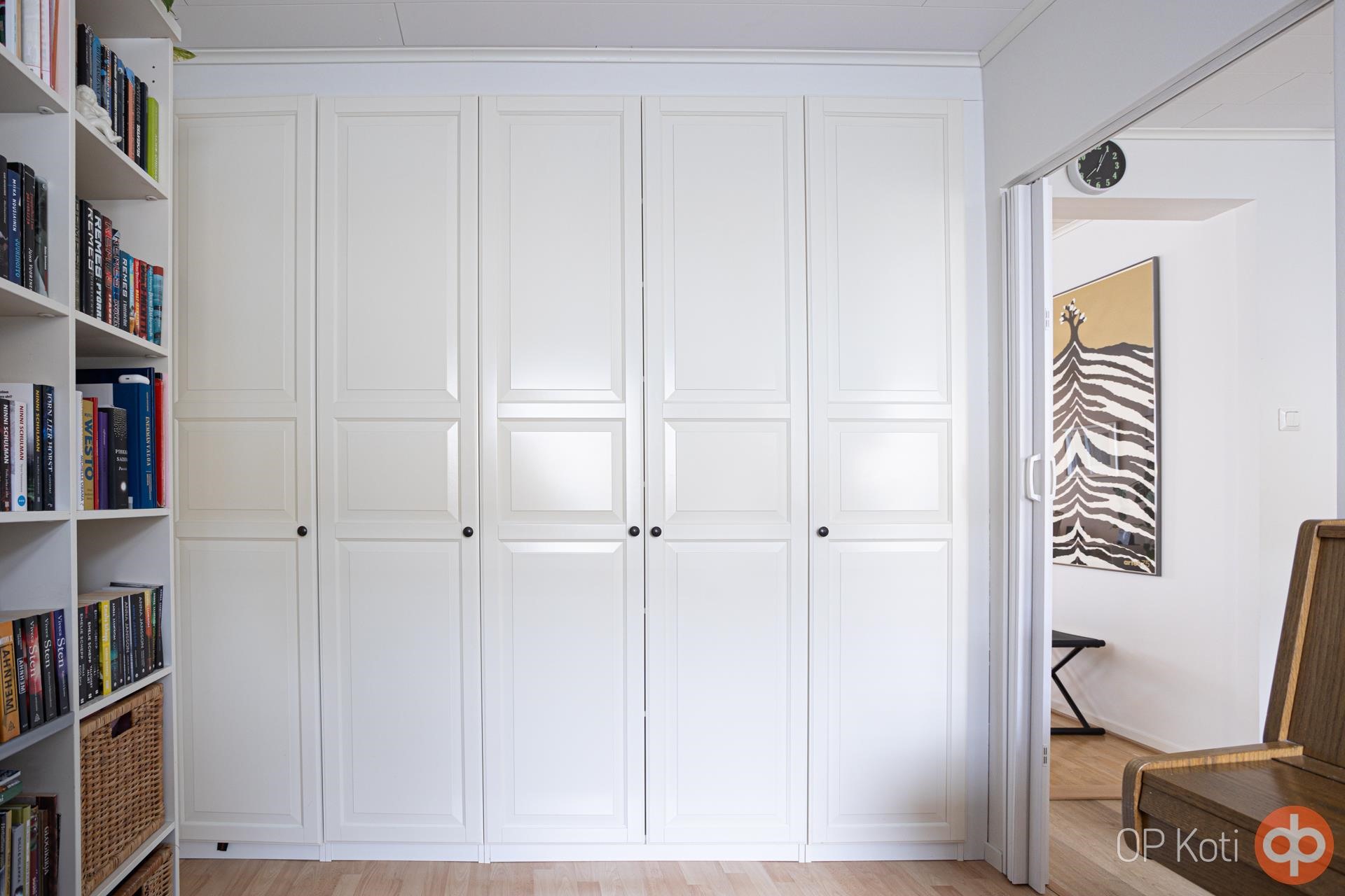 Työhuone/makuuhuone