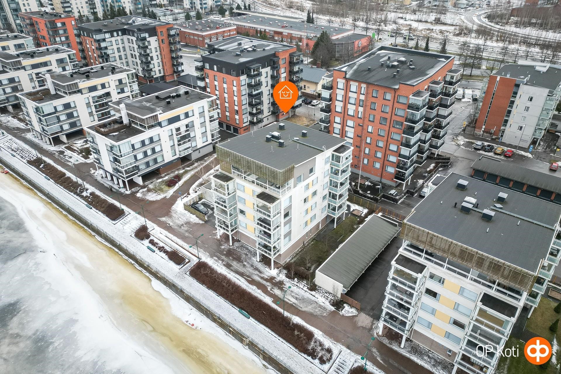 Asunto kokemäenjoen rannalla