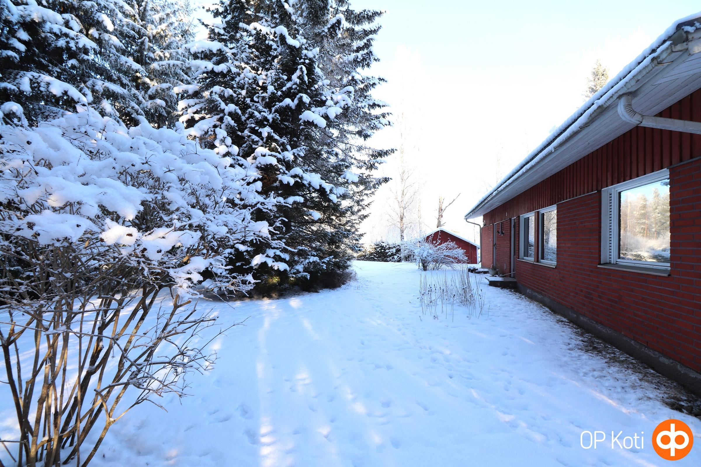 Pihapiiriä