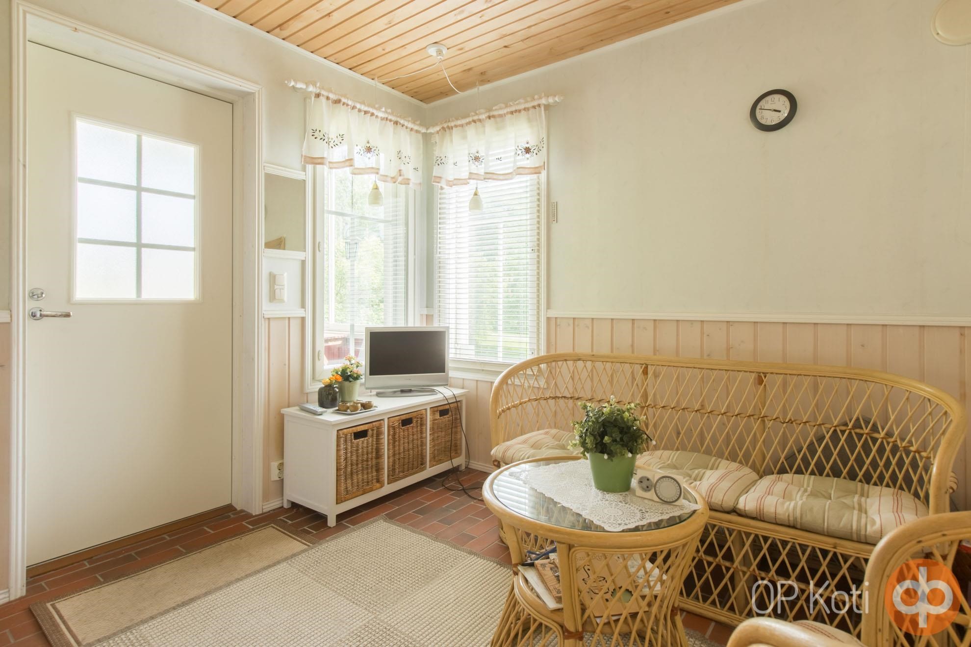 saunarakennuksen tupa