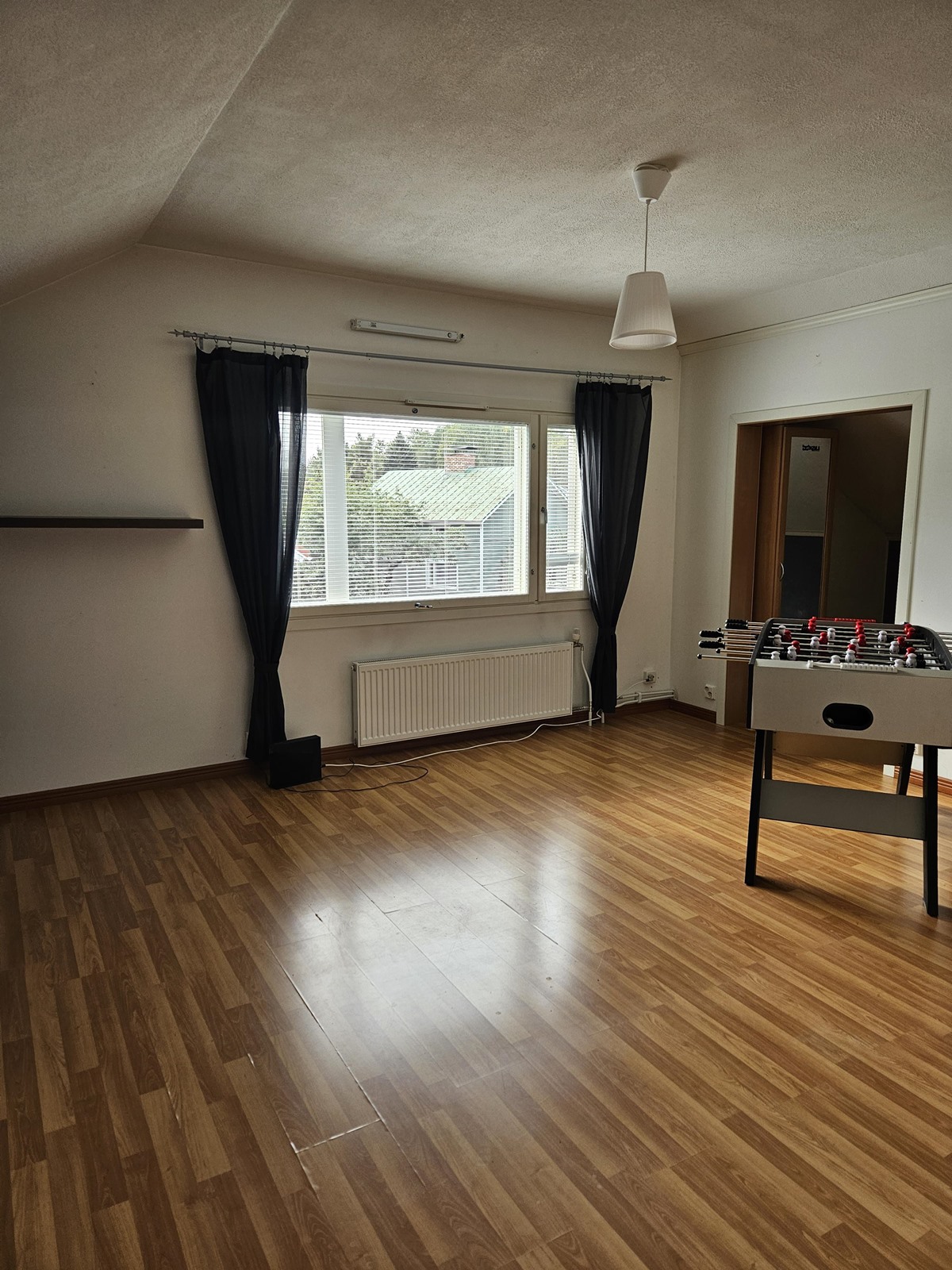 makuuhuone 2 yläkerrasa